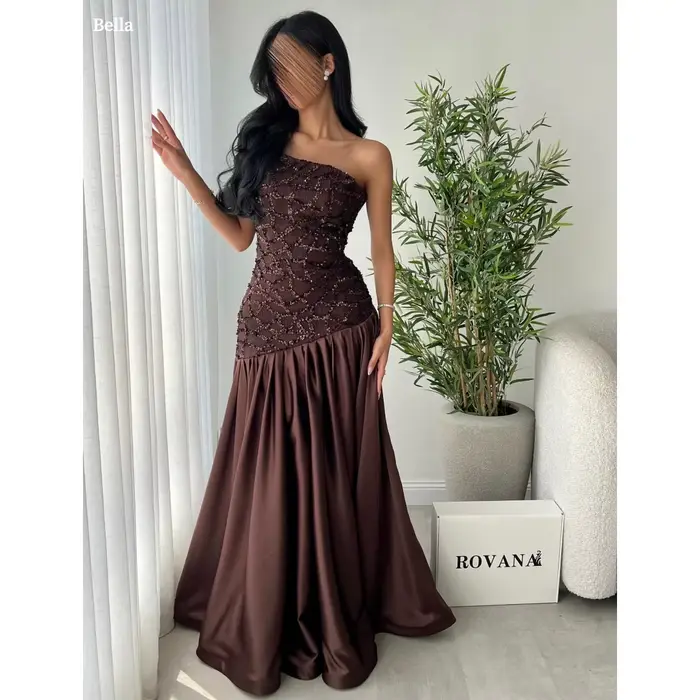 Robe de bal Bella personnalisée, marron, à une épaule, corsage perlé, jupe en satin, robes de soirée