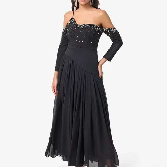 Robe de cocktail avec décolleté asymétrique épaules dénudées