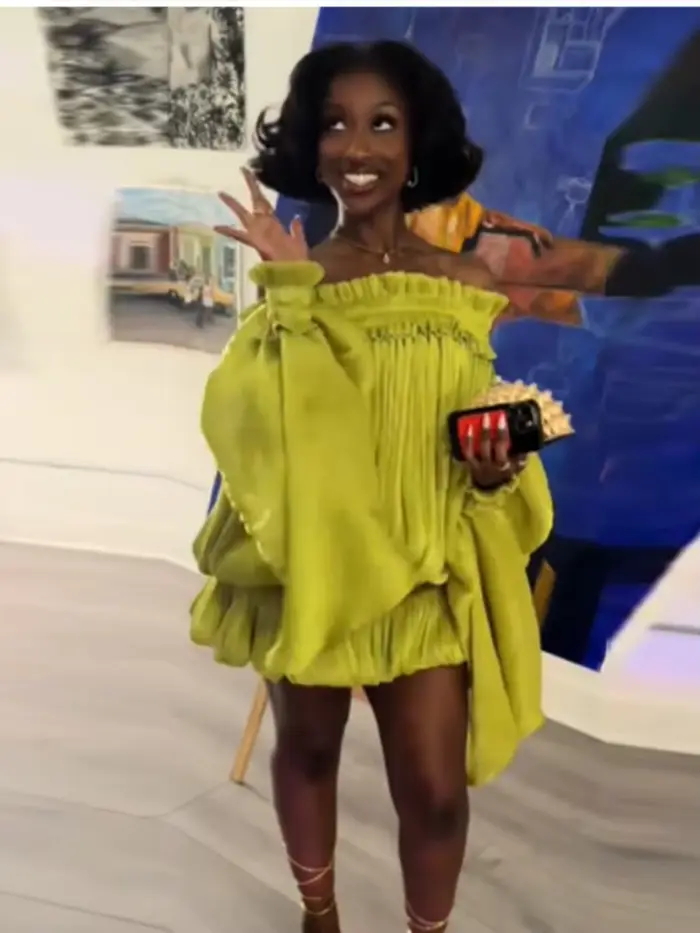Robe Courte Plissée Vert Citron Épaules Dénudées Chic Taille Froncée Effet Bulle Vistidos Femme Manches Longues
