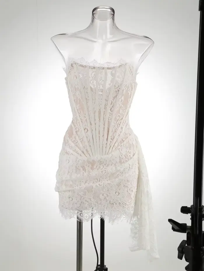 Robes d'anniversaire blanches de luxe pour femmes