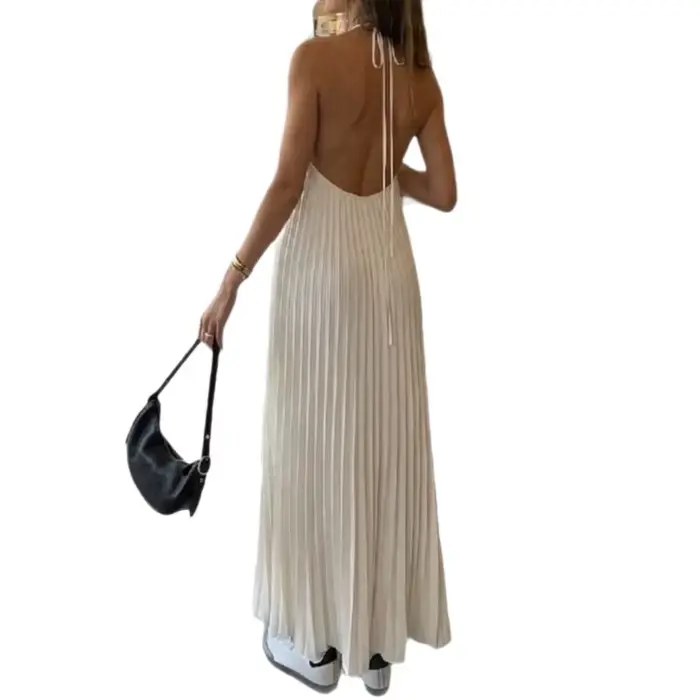 Robe longue d'été sexy dos nu style vacances à la plage en mousseline de soie couleur unie avec jupe drapée et col halter sans manches