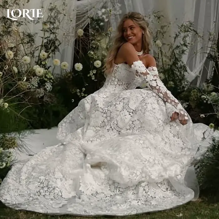 LORIE Vintage dentelle a-ligne robes de mariée manches longues brosse Train