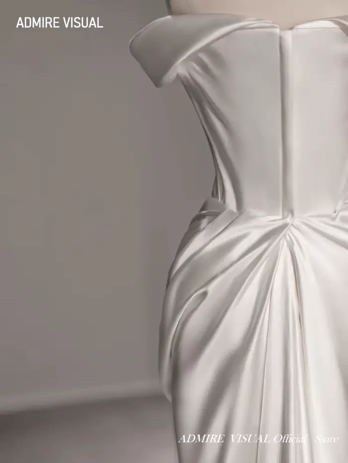 Robe de mariée courte A-ligne en satin