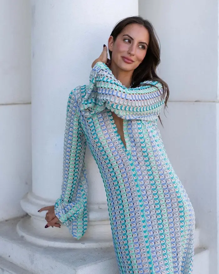 Robe de plage en dentelle à col en V, découpes ajourées, fente haute, une pièce, pour vacances d'été, style bohème, tunique de plage sexy, tunique de maillot de bain, blanche