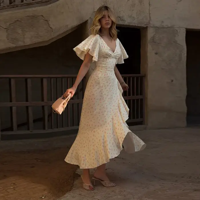 Robe longue élégante imprimée à volants pour femme