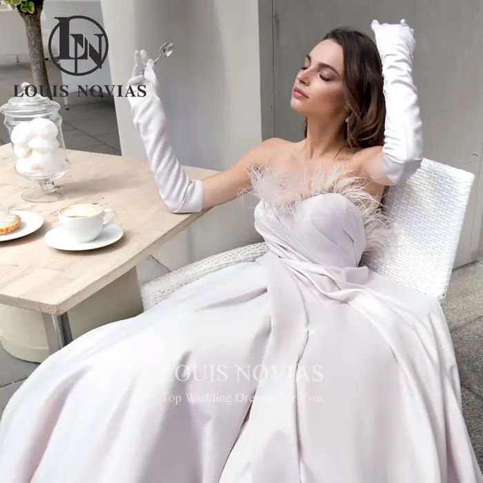 Modiis-Robe de mariée trapèze en satin dos nu pour les patients
