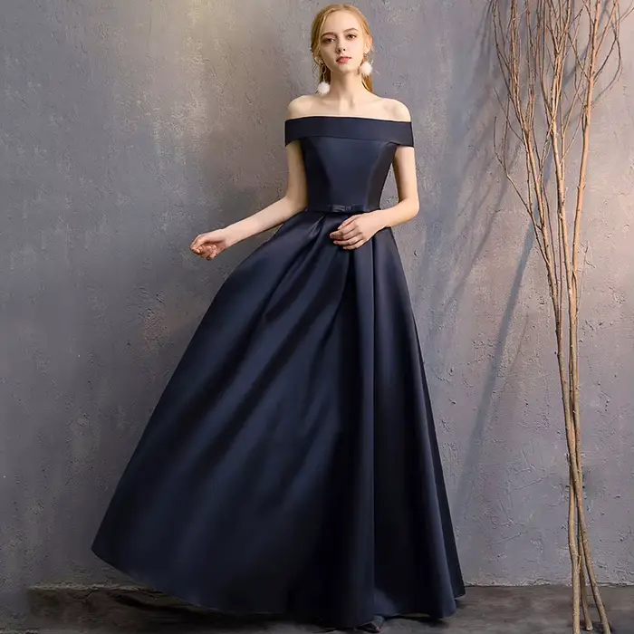 Robe de Demoiselle d'Honneur Formelle Bleu Marine Élégante Longue pour Soirée de Bal