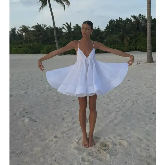 Robe de plage sexy à col en V et dos nu pour femme