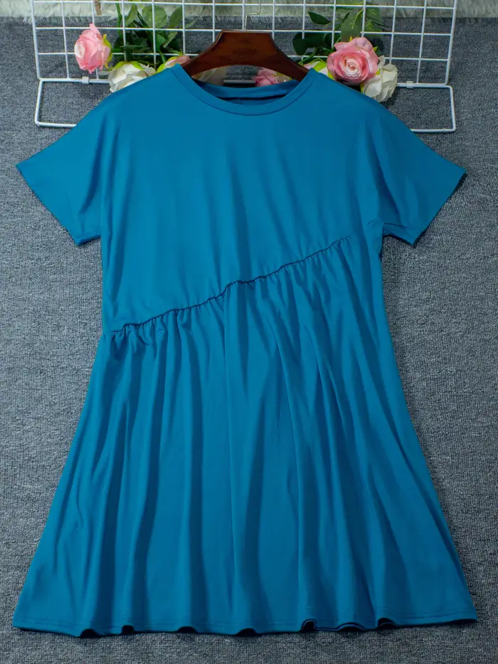 Robe d'été grande taille couleur unie élégante col rond détails à volants manches courtes confortables occasions spéciales femmes