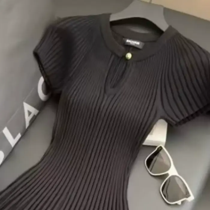 Nouvelle robe tricotée noire