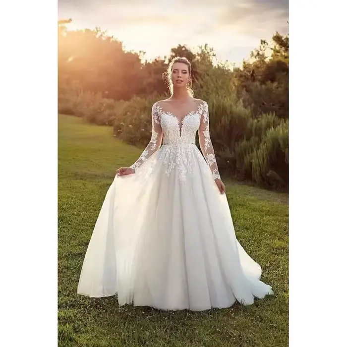 Robe de mariée légère à manches longues