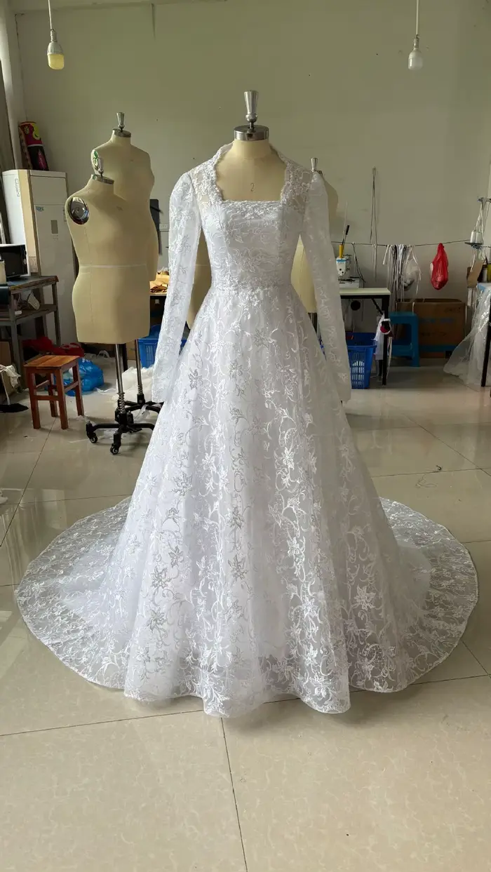 Robe de mariée à manches longues