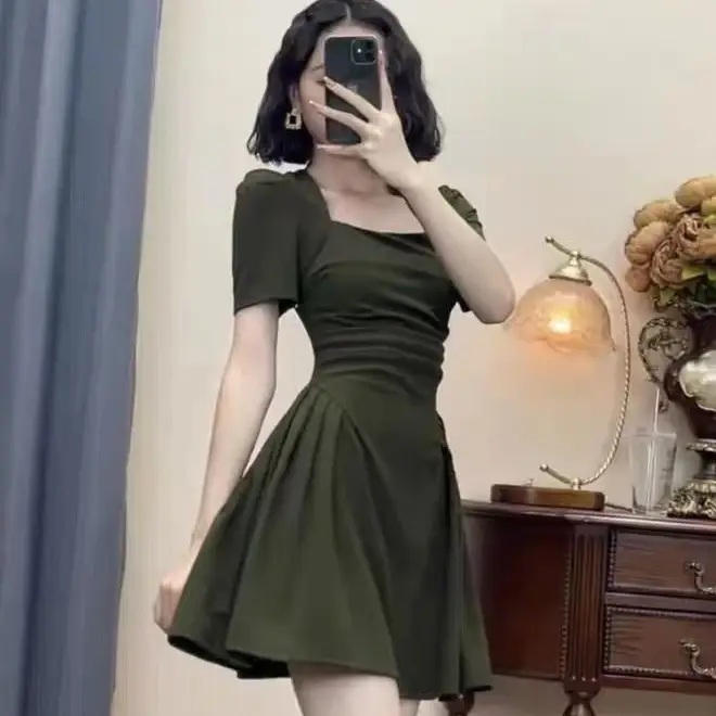 Mini robe à manches bouffantes pour femmes