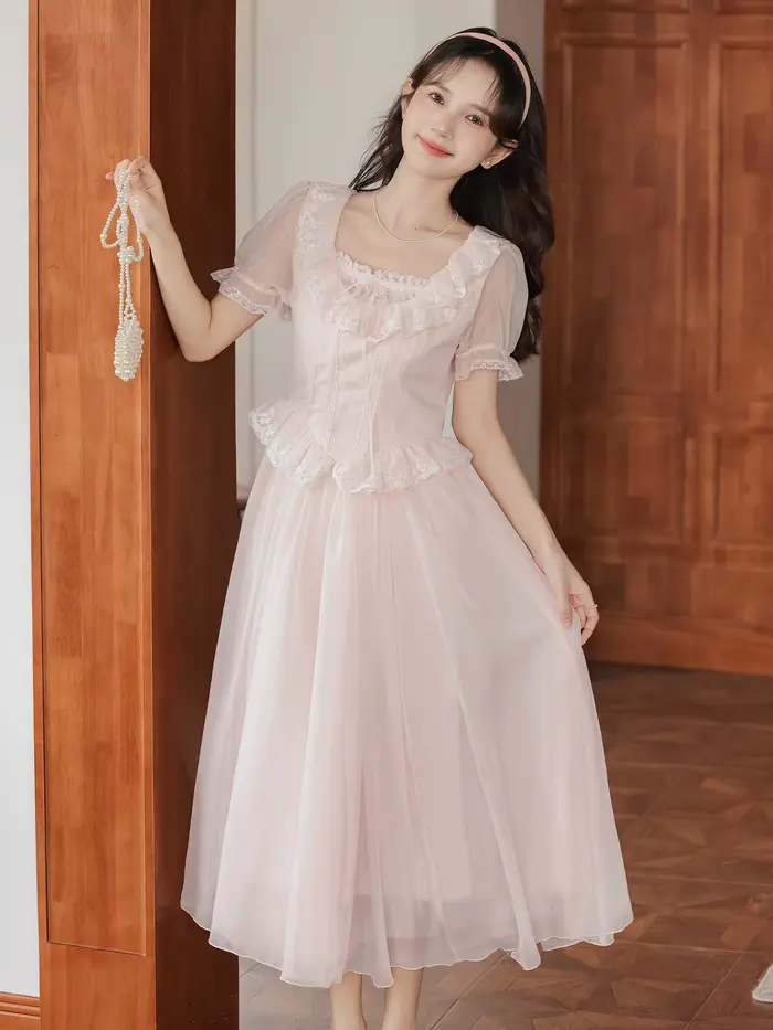 Robe de fée Lolita rose style français rétro tenue de princesse d'été en dentelle douce col à volants manches bouffantes pour femmes occasions spéciales