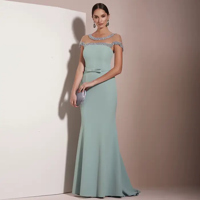 Robes d'invité de mariage vert clair pour femmes