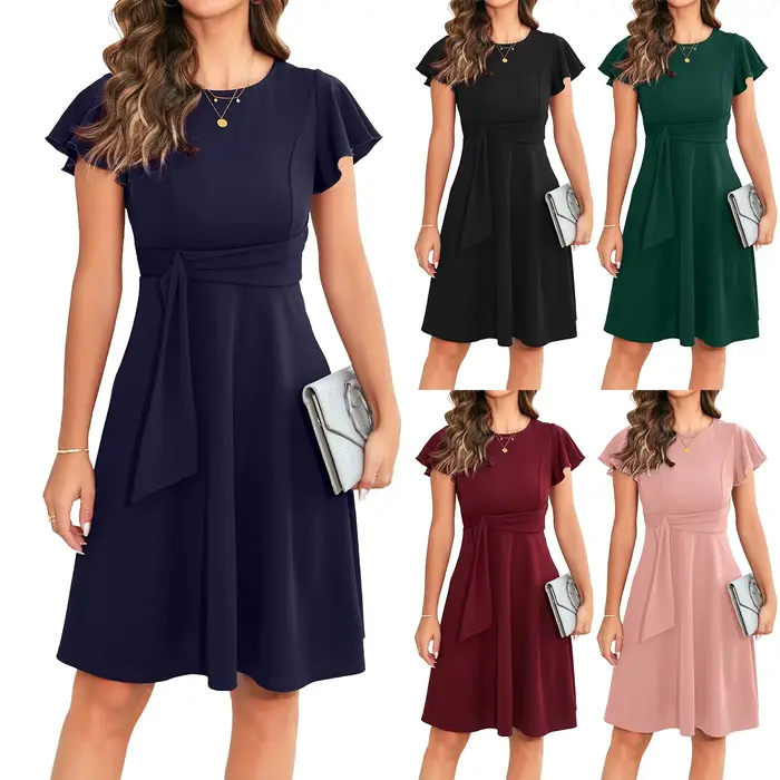Robe courte élégante plissée