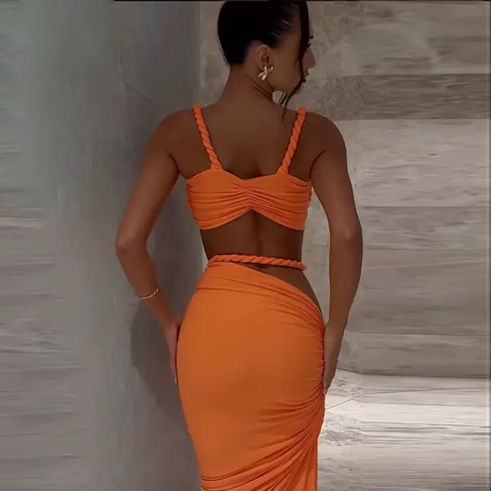 Île belle robe Ins fille épicée vent coeur Machine Sexy bord de mer vacances île haute fente portant ensemble deux pièces
