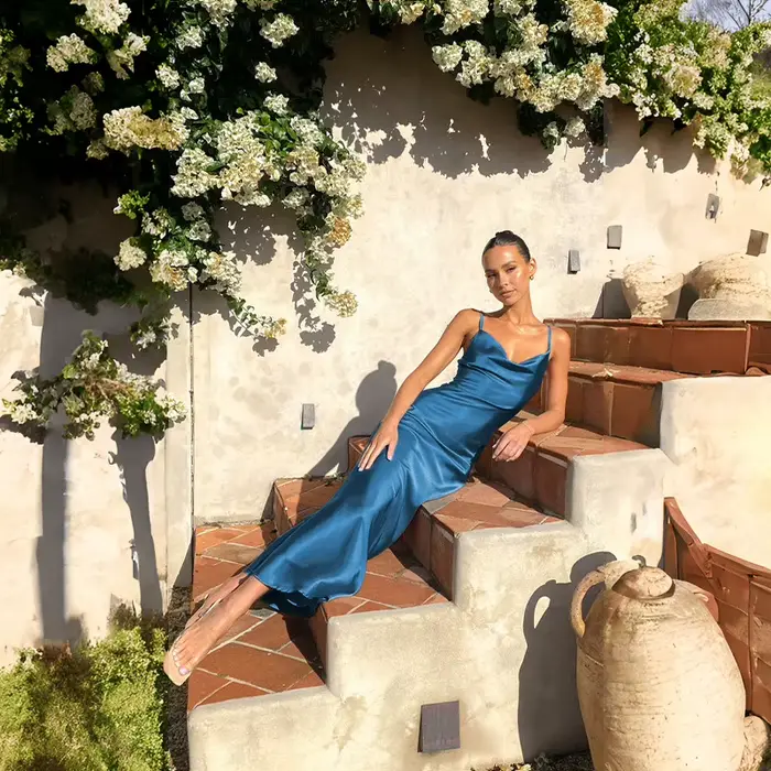 Robe de mariée en satin bleu pour femme, élégante et extensible, pour mariages et cérémonies spéciales
