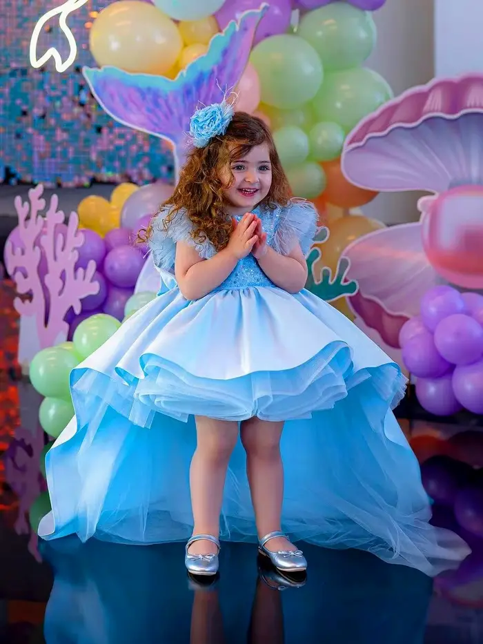 Belle robe bleue à fleurs pour filles, perles perlées, haut de charbon avec jupe bouffante, robes de fête pour tout-petits, grand nœud, haut-bas, longue boule de train
