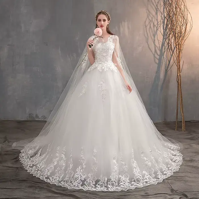 2024 robe de mariée chinoise avec longue casquette