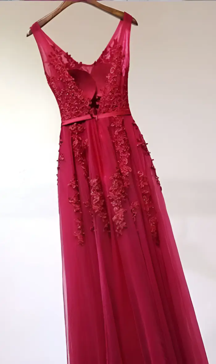 Robe de soirée bordeaux pour femmes