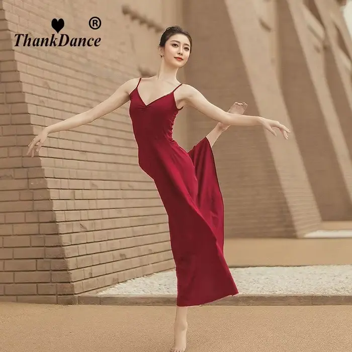 Robe de danse moderne pour femmes