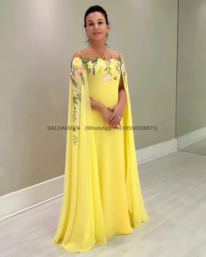 Robe de soirée personnalisée jaune avec appliques de feuilles pour mère de la mariée, silhouette en ligne, mousseline, soutien-gorge intégré, sans manches, occasions spéciales et cérémonies de mariage
