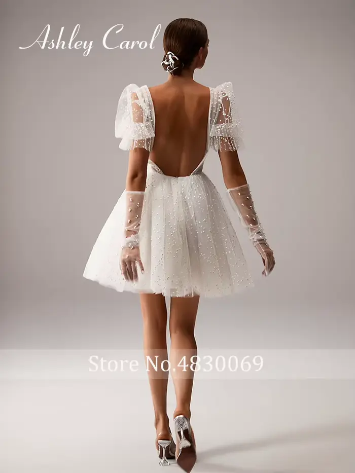 Robe de mariée Ashley Carol courte sexy décolleté en V profonde manches courtes bouffantes dos aux silhouette A-ligne pour femmes occasions spéciales