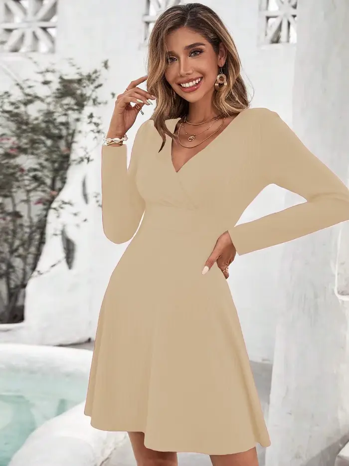 Robe courte trapèze sans manches en polyester et élasthanne pour femmes de tous âges automne hiver occasions spéciales