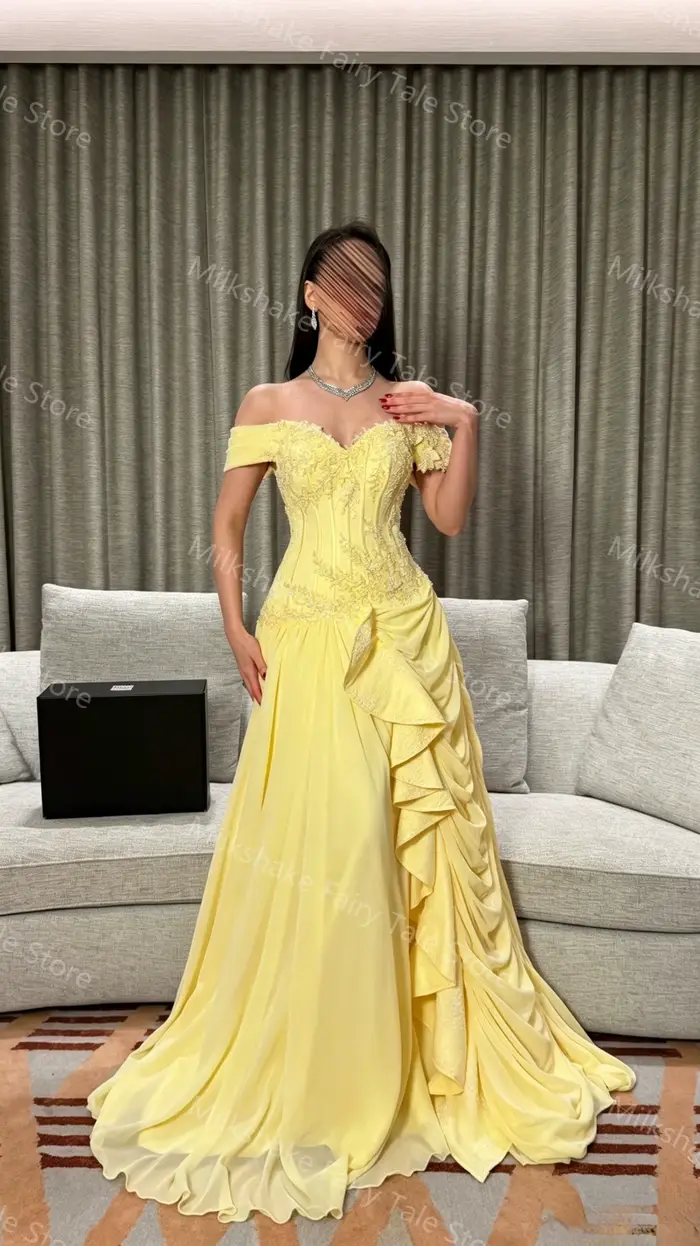 Robes de soirée jaunes à épaules dénudées