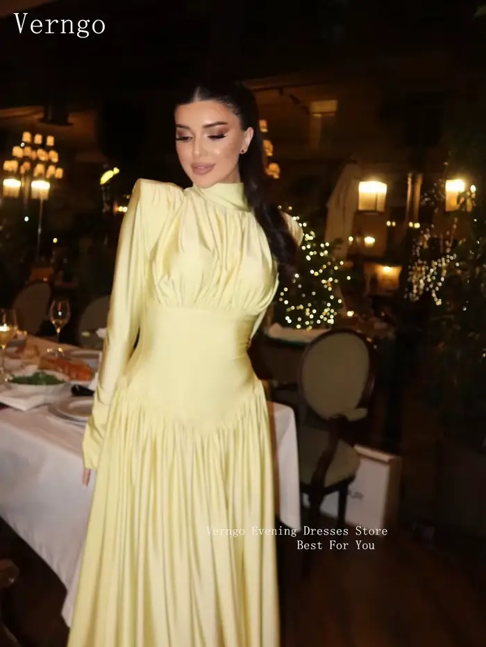 Verngo – robe de soirée moderne en satin jaune
