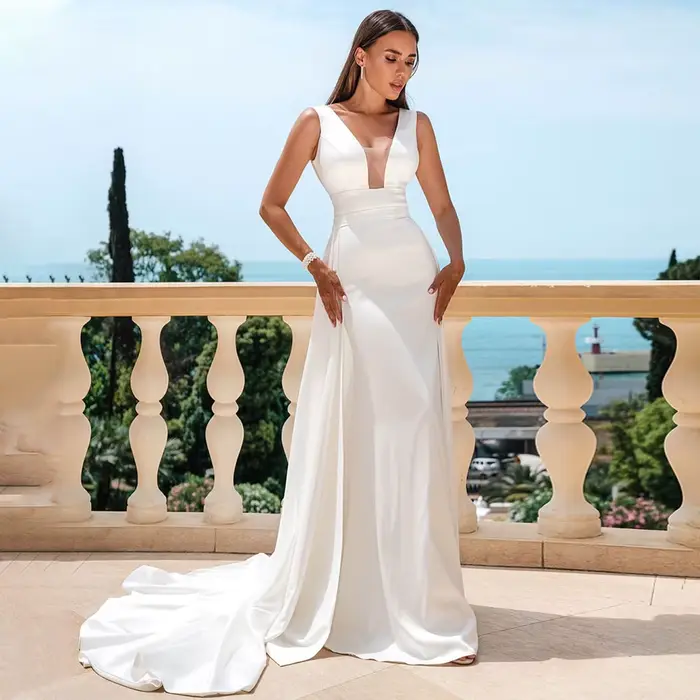 Robe de mariée sirène blanche avec poignées pour la mariée, longue, col en fibre V, train amovible, 