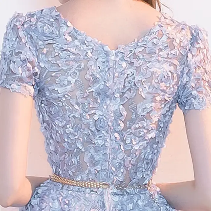 Nouvelles Robes de Cocktail Courtes et Sexy à Fleurs 2026 Dongcmy
