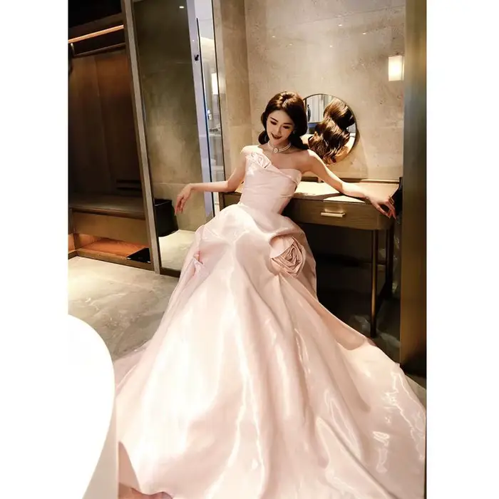 Robe de mariée Rose 3d
