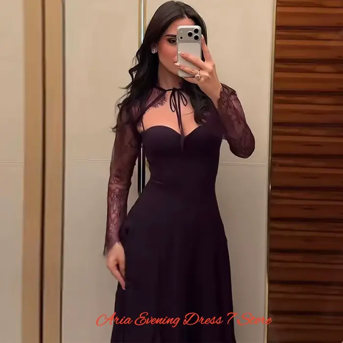 Robe de soirée élégante en mousseline de soie violette