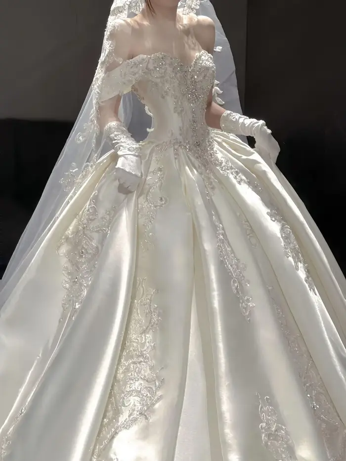 Robe de mariée légère en Satin