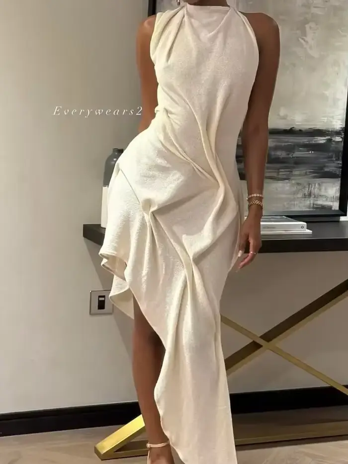 Robe Mini Asymétrique Froncée Bordeaux Élégante Sans Manches Col Halter Pour Femmes Occasions Spéciales Soirées Printemps Automne